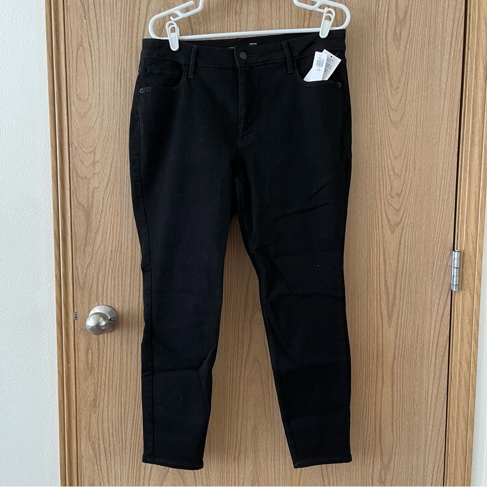 NWT Old Navy Women's Black High-Rise Rockstar Super Skinny Jeans